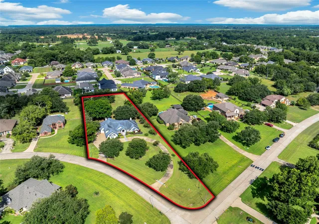 Photo 3 of Single family home for sale at 3531 Woodbine Dr, Fulshear, TX 77441 | MLS# 77105482 | Listing updated on 2026-08-07