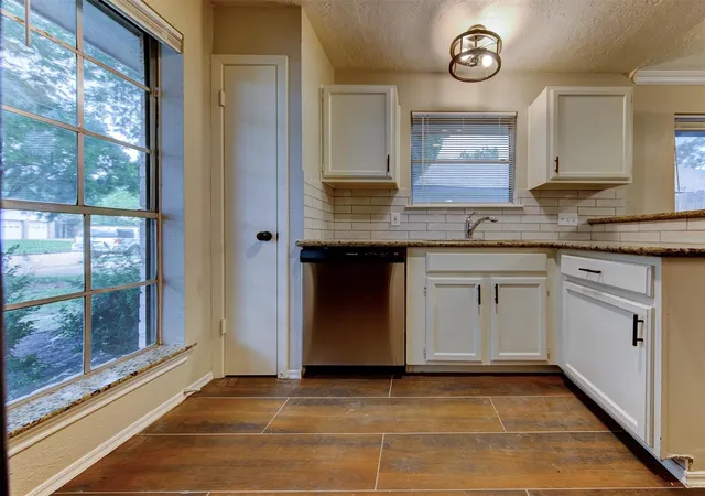 25th image of 6522 New World Dr, Katy, TX 77449 | MLS# 63881700