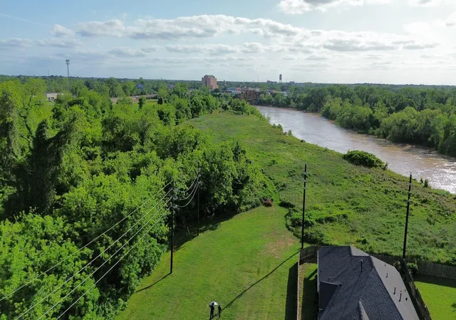 Photo 3 of Land for sale at 10 Eden Holw Ln, Richmond, TX 77406 | MLS# 14789218 | Listing updated on 2026-04-30
