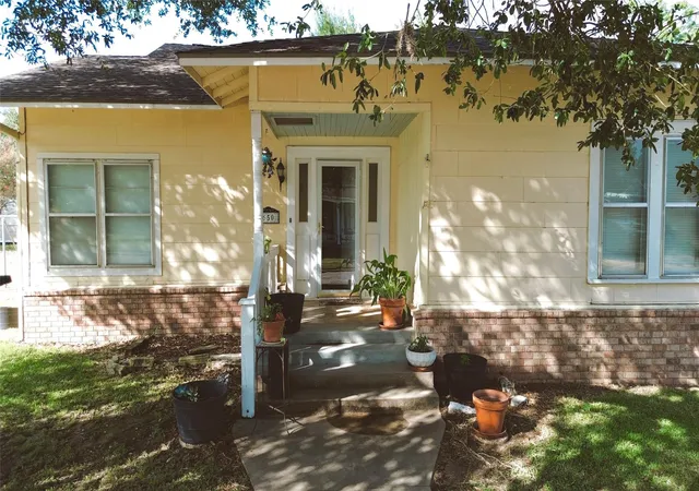 3rd image of 650 Ave H, Somerville, TX 77879 | MLS# 39945193