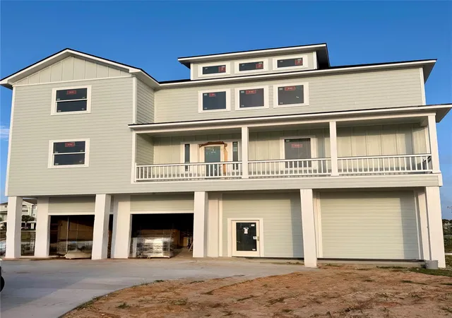 1st image of 1 Largo, Hitchcock, TX 77563 | MLS# 43148982