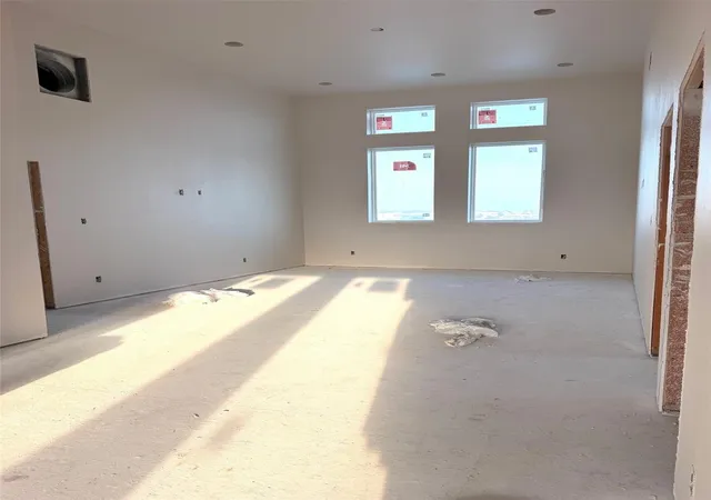 2nd image of 1 Largo, Hitchcock, TX 77563 | MLS# 43148982