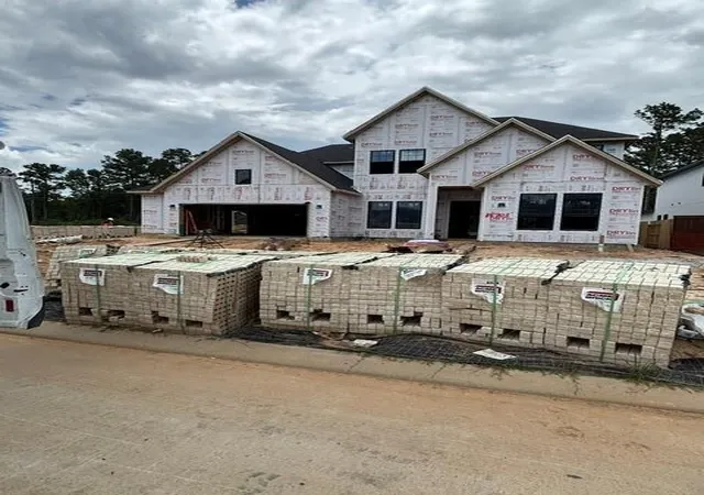 Photo 2 of Single family home for sale at 15703 Hoptree Hts Ln, Conroe, TX 77302 | MLS# 64121362 | Listing updated on 2026-09-15