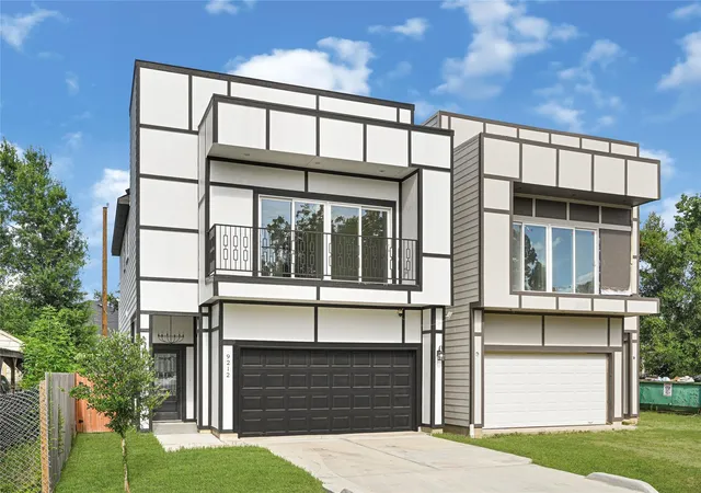 Photo 2 of Sale Pending at 9212 Arvin St, Houston, TX 77028 | MLS# 58152927 | Listing updated on 2026-09-17