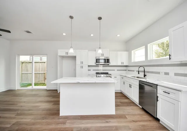 Photo 2 of Single family home for sale at 4406 Larkspur Ave, Houston, TX 77051 | MLS# 79370275 | Listing updated on 2026-09-28