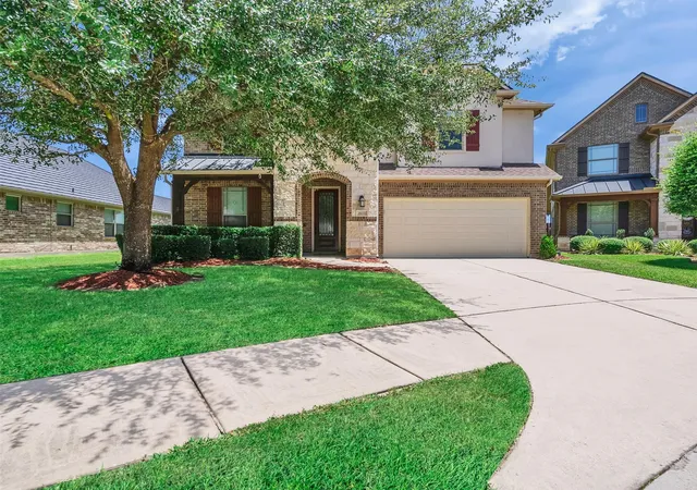 Photo 3 of Single family home for sale at 26133 Gallant Knight Ln, Kingwood, TX 77339 | MLS# 18349010 | Listing updated on 2026-09-19