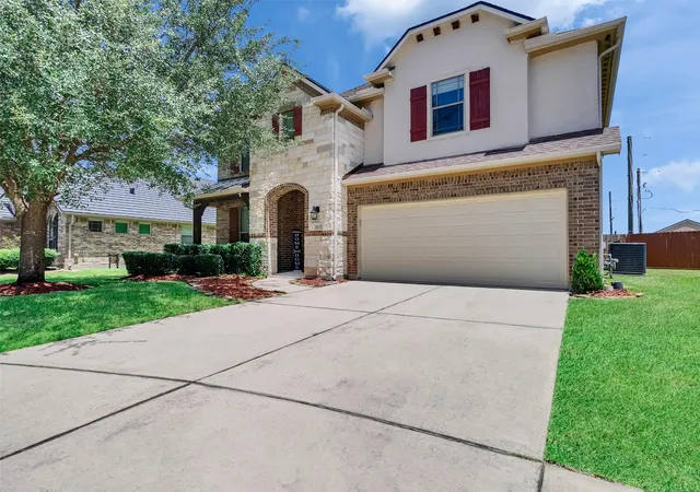 Photo 4 of Single family home for sale at 26133 Gallant Knight Ln, Kingwood, TX 77339 | MLS# 18349010 | Listing updated on 2026-09-19