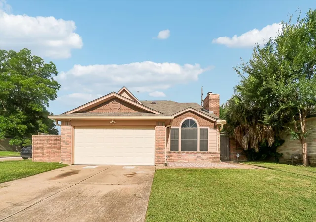 Photo 1 of Single family home for sale at 10703 Buffalo Bnd Dr, Houston, TX 77064 | MLS# 19944198 | Listing updated on 2026-09-22