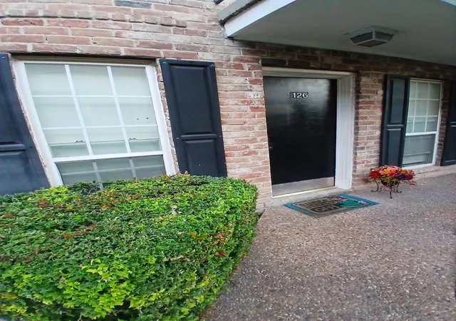 1st image of 6410 Del Monte Dr #126, Houston, TX 77057 | MLS# 12703558