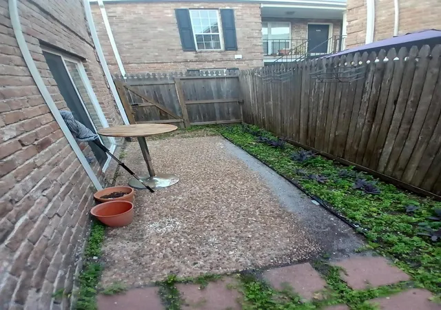 2nd image of 6410 Del Monte Dr #126, Houston, TX 77057 | MLS# 12703558