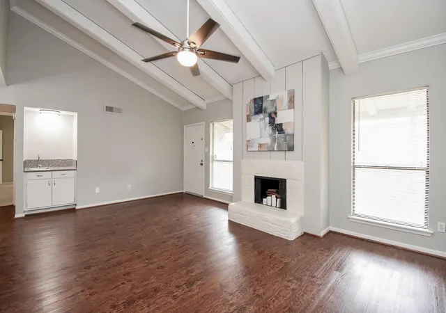 2nd image of 5711 Sugar Hill Dr #28, Houston, TX 77057 | MLS# 35722291