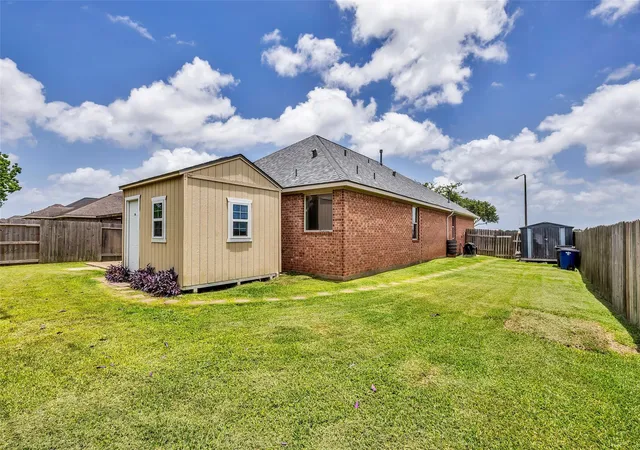 Homes for sale in Dickinson, TX | 6658 Hawkins Hill Ln, Dickinson, TX 77539 | MLS# 97231230