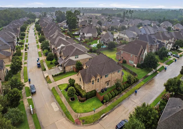 Photo 3 of Sale Pending at 13929 North Lake Branch Ln, Houston, TX 77044 | MLS# 72096600 | Listing updated on 2026-09-14