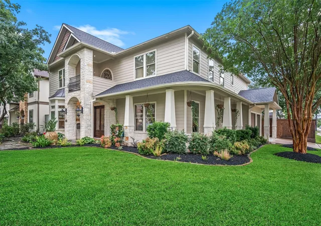 3rd image of 1363 Chippendale Rd, Houston, TX 77018 | MLS# 59994257