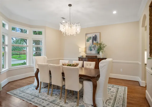 4th image of 1363 Chippendale Rd, Houston, TX 77018 | MLS# 59994257