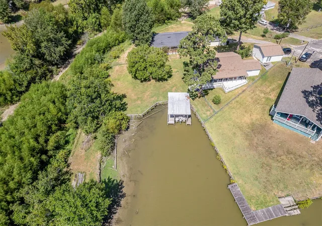 5th image of 1570 Yaupon Cove Dr, Onalaska, TX 77360 | MLS# 65404899