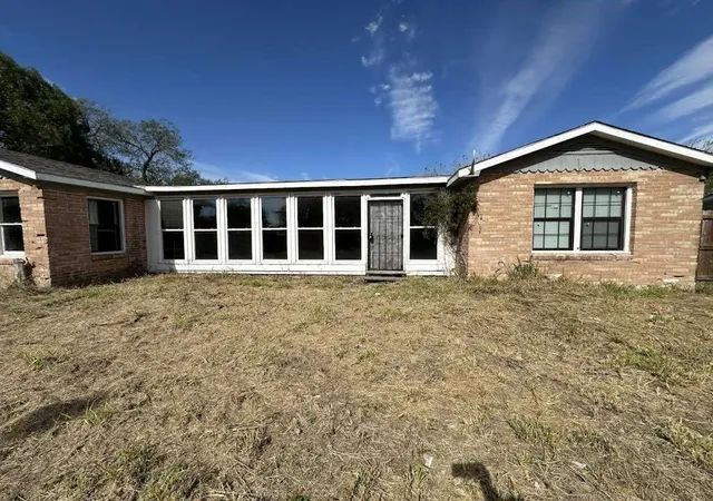 Photo 17 of Single family home for sale at 810 E Bowie Ave, Harlingen, TX 78550 | MLS# 73191654 | Listing updated on 2026-08-25