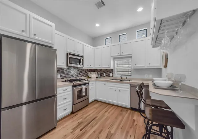 Homes for sale in Houston, TX | 8715 Meadowcroft Dr #1102, Houston, TX 77063 | MLS# 60579104