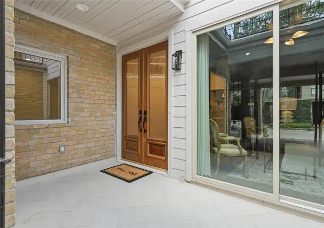 Photo 2 of Sale Pending at 201 Vanderpool Ln #65, Houston, TX 77024 | MLS# 7577629 | Listing updated on 2026-09-01