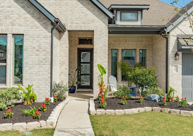 Photo 2 of Single family home for sale at 4607 Mountain Laurel Dr, Manvel, TX 77583 | MLS# 34941076 | Listing updated on 2026-09-15