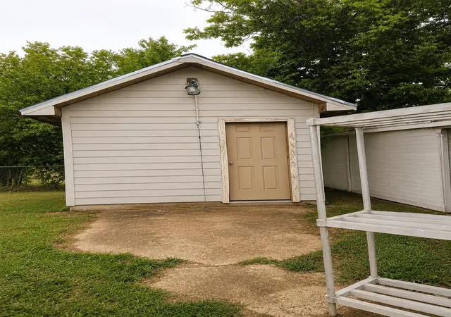 3rd image of 1910 Saint Louis St, Gatesville, TX 76528 | MLS# 98685069