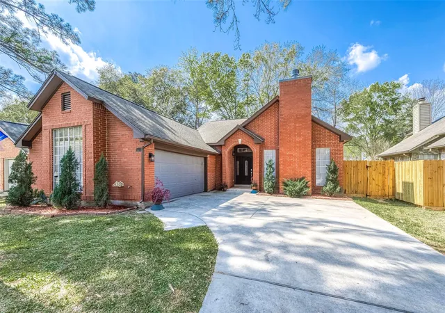 Photo 1 of Single family home for sale at 5439 Fern Park Dr, Kingwood, TX 77339 | MLS# 28952115 | Listing updated on 2026-09-13