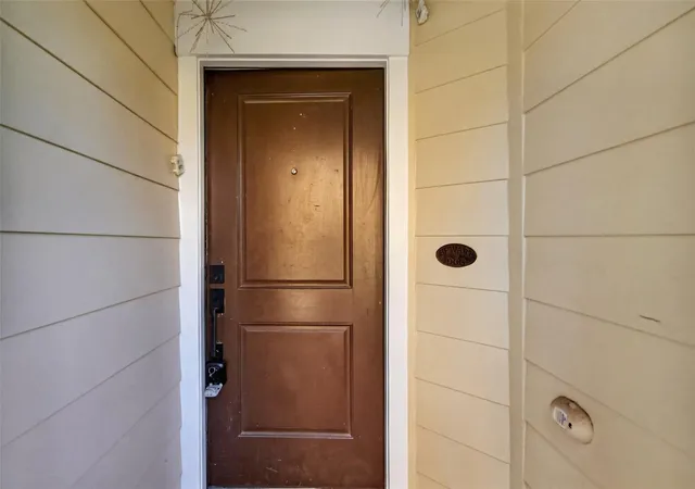 Photo 3 of Townhouse for sale at 3512 Terreno Vista Blvd, Pasadena, TX 77504 | MLS# 86308204 | Listing updated on 2026-08-25