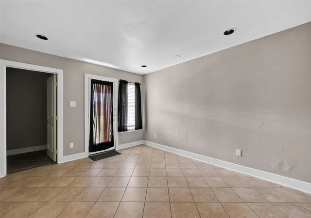 Photo 3 of Townhouse for sale at 3512 Terreno Vista Blvd, Pasadena, TX 77504 | MLS# 86308204 | Listing updated on 2026-08-25