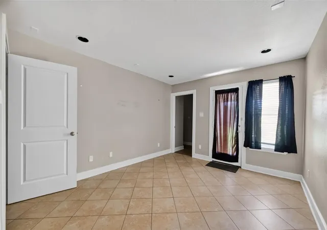 Photo 4 of Townhouse for sale at 3512 Terreno Vista Blvd, Pasadena, TX 77504 | MLS# 86308204 | Listing updated on 2026-08-25