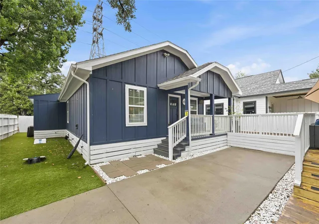 Photo 1 of Single family home for sale at 1602 Luzon St, Houston, TX 77009 | MLS# 87654413 | Listing updated on 2026-08-01