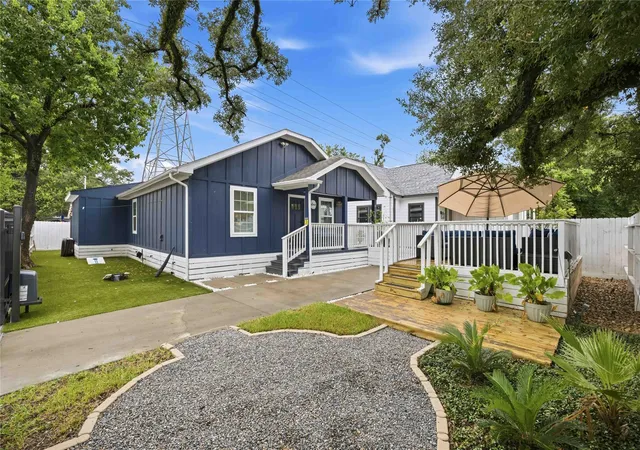 Photo 2 of Single family home for sale at 1602 Luzon St, Houston, TX 77009 | MLS# 87654413 | Listing updated on 2026-08-01