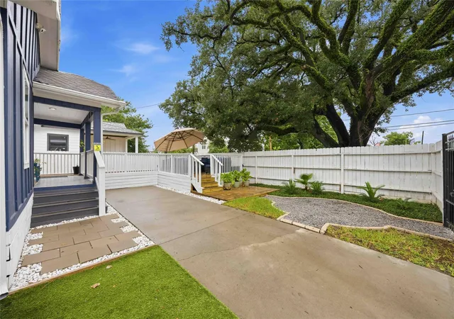 Photo 3 of Single family home for sale at 1602 Luzon St, Houston, TX 77009 | MLS# 87654413 | Listing updated on 2026-08-01