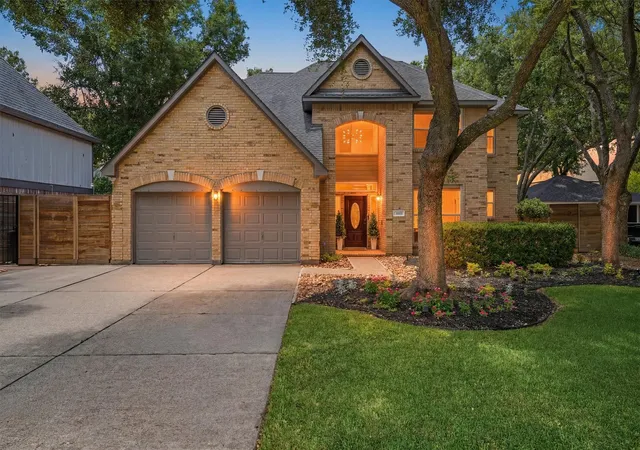 Photo 1 of Single family home for sale at 8103 Hurst Forest Dr, Humble, TX 77346 | MLS# 68754695 | Listing updated on 2026-09-15