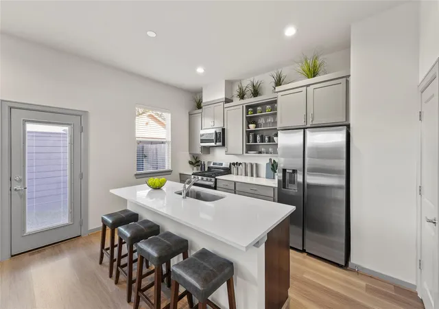 5th image of 9815 Fulton Park Ln, Houston, TX 77076 | MLS# 86789304