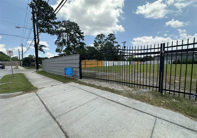 image of 6514 Laura Koppe Rd, Houston, TX 77016 | MLS# 64150129