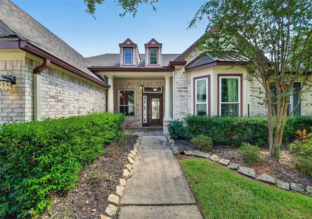 Photo 2 of Single family home for sale at 20102 Stanton Lake Dr, Cypress, TX 77433 | MLS# 10448585 | Listing updated on 2026-09-13