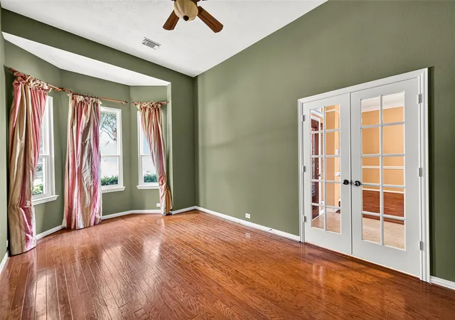 Photo 3 of Single family home for sale at 20102 Stanton Lake Dr, Cypress, TX 77433 | MLS# 10448585 | Listing updated on 2026-09-13