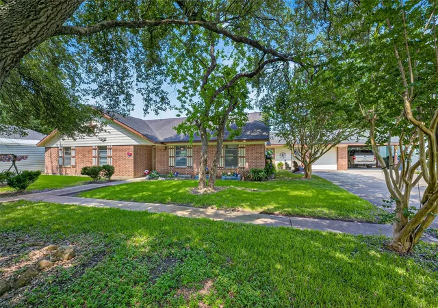 Photo 1 of Single family home for sale at 14116 Almeda School Rd, Houston, TX 77047 | MLS# 12608833 | Listing updated on 2026-09-01