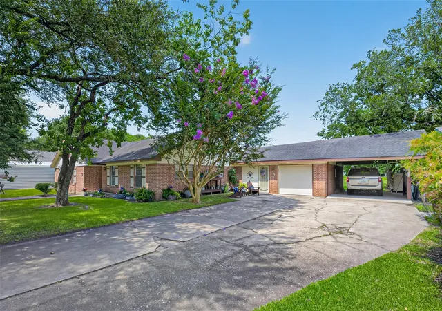 Photo 3 of Single family home for sale at 14116 Almeda School Rd, Houston, TX 77047 | MLS# 12608833 | Listing updated on 2026-09-01