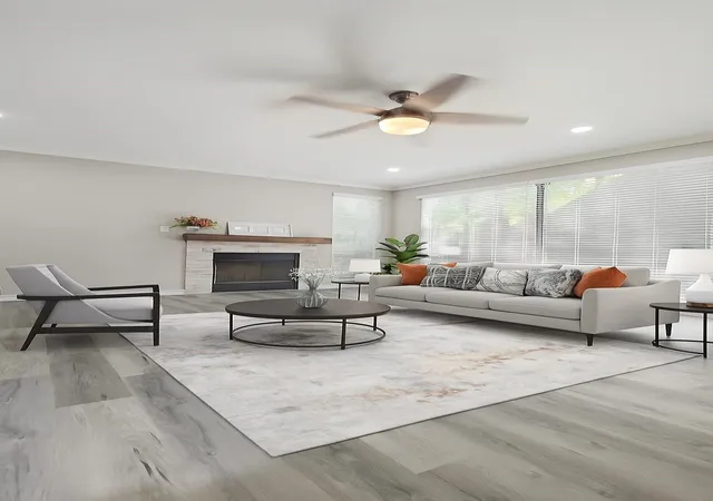 Photo 2 of Townhouse for sale at 161 Litchfield Ln, Houston, TX 77024 | MLS# 77606104 | Listing updated on 2026-04-11