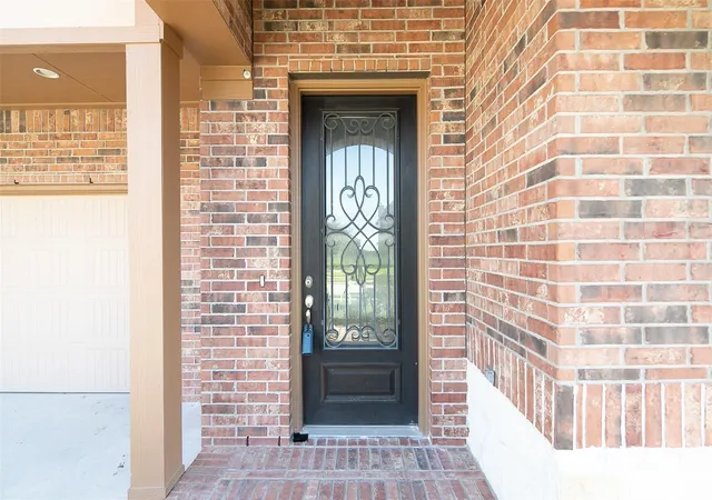 Photo 3 of Single family home for sale at 13927 Manobrook Ct, Richmond, TX 77407 | MLS# 44223527 | Listing updated on 2026-08-31