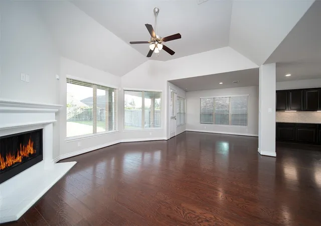 Photo 4 of Single family home for sale at 13927 Manobrook Ct, Richmond, TX 77407 | MLS# 44223527 | Listing updated on 2026-08-31