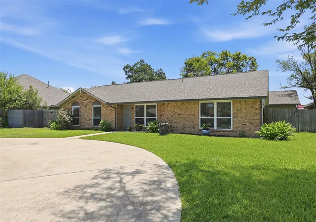 Photo 2 of Sale Pending at 2210 Quail Holw Dr, Bryan, TX 77802 | MLS# 73720911 | Listing updated on 2026-09-18