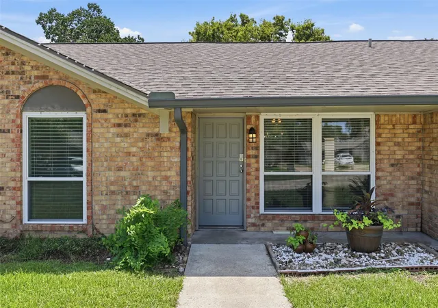 Photo 3 of Sale Pending at 2210 Quail Holw Dr, Bryan, TX 77802 | MLS# 73720911 | Listing updated on 2026-09-18