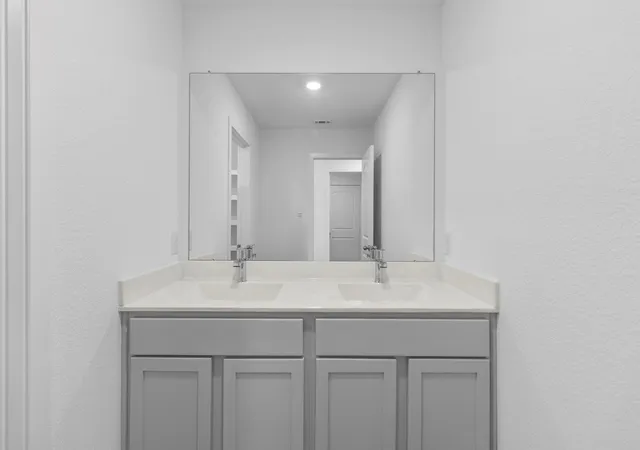 Photo 4 of Single family home for sale at 538 Belle Springs Ln, Conroe, TX 77301 | MLS# 11825176 | Listing updated on 2026-09-20