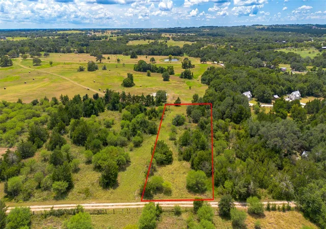 2nd image of 732 Christmas Rd, Brenham, TX 77833 | MLS# 2823174