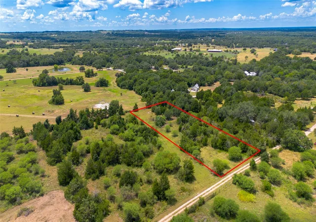 9th image of 732 Christmas Rd, Brenham, TX 77833 | MLS# 2823174
