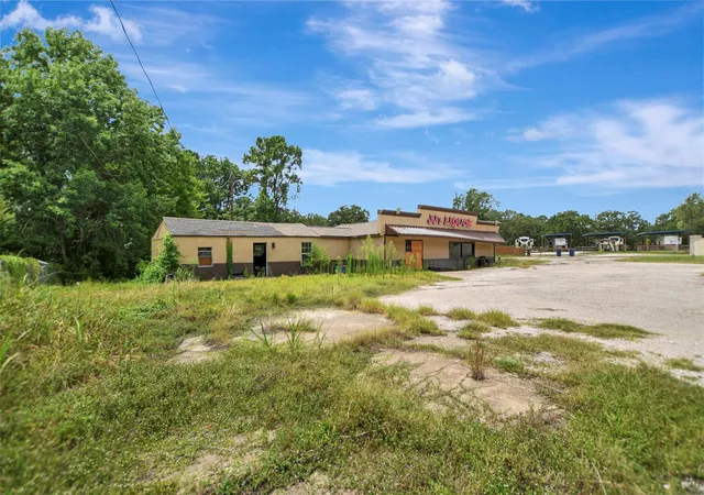 Photo 2 of Single family home for sale at 6396 & 6400 Fm 356, Trinity, TX 75862 | MLS# 5299060 | Listing updated on 2026-08-05