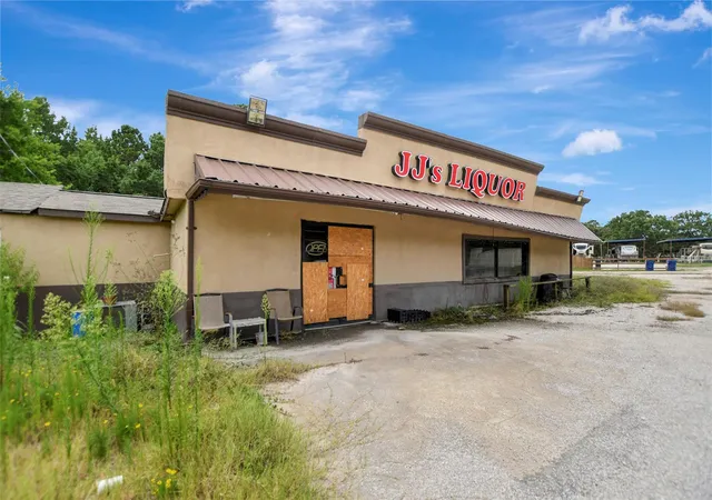 Photo 4 of Single family home for sale at 6396 & 6400 Fm 356, Trinity, TX 75862 | MLS# 5299060 | Listing updated on 2026-08-05
