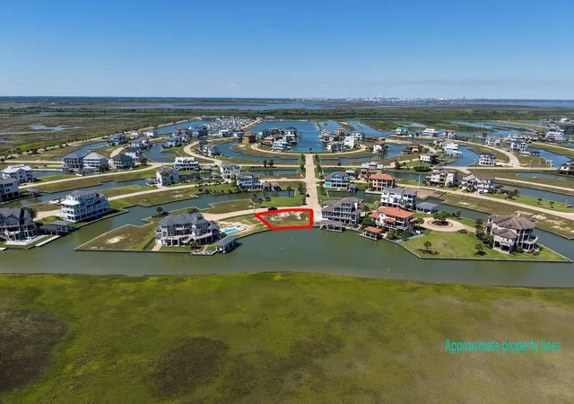 3rd image of 5 Little Torch, Hitchcock, TX 77563 | MLS# 98955768